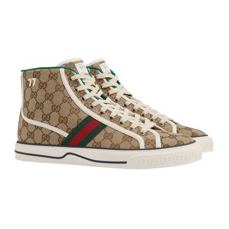 men gucci tennis shoes.